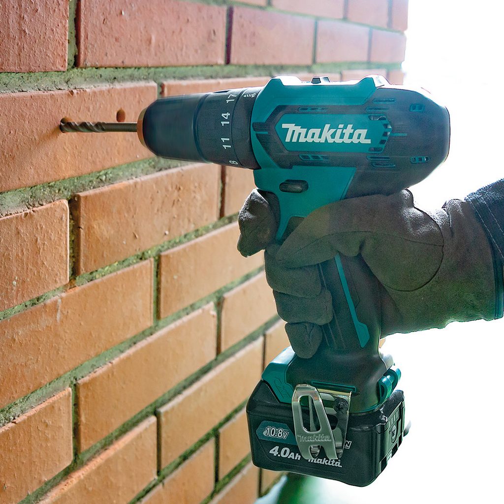 makita-hp333dsax1-akku-schlagbohrschrauber-1.jpg
